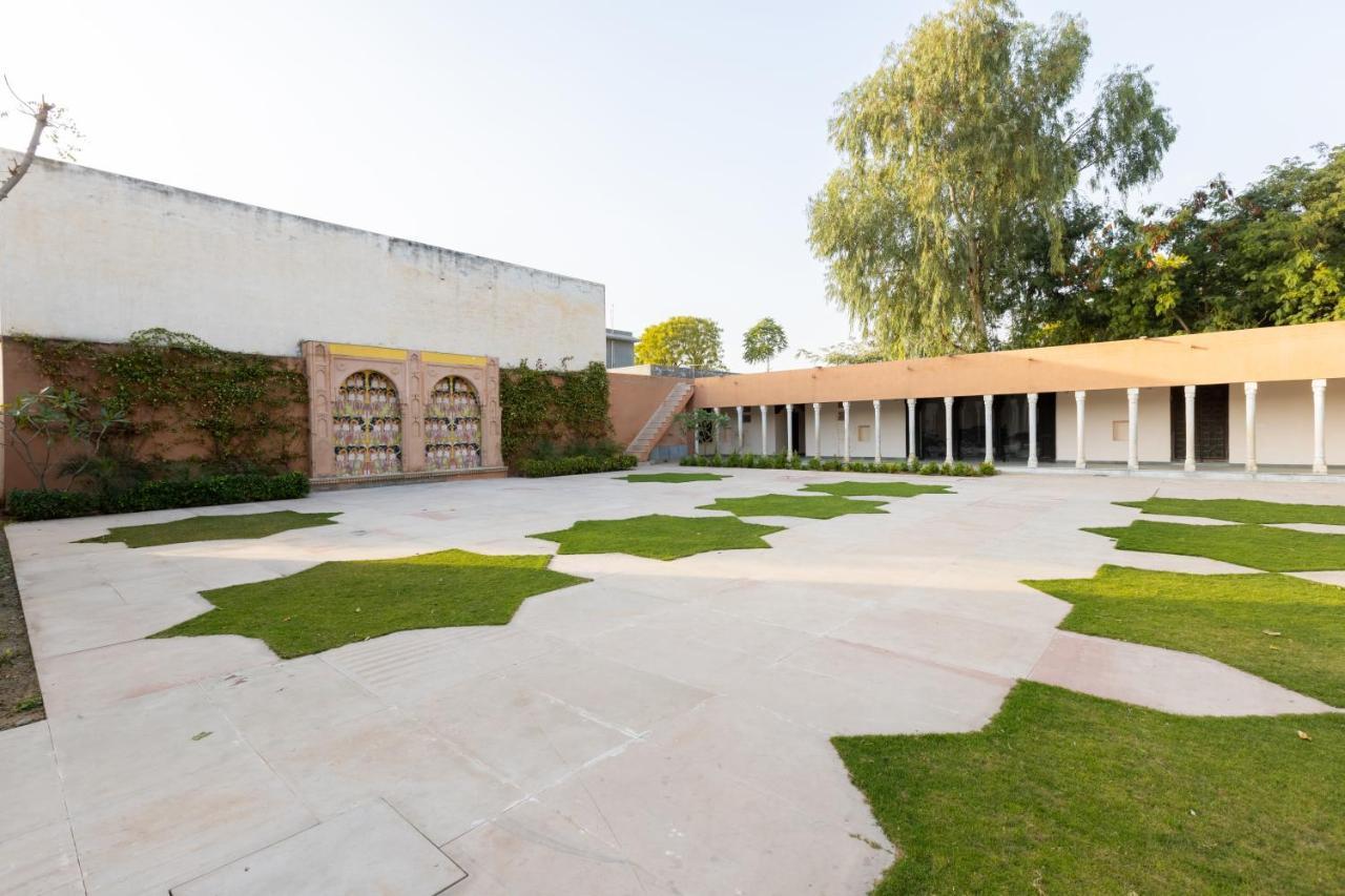 Vivaana Culture Hotel Mandāwa Exteriör bild
