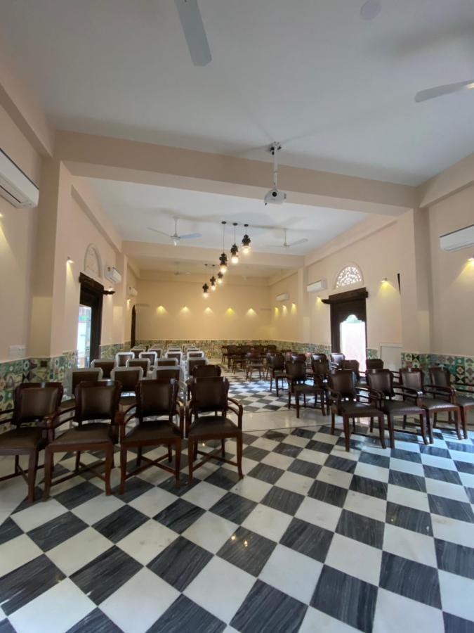 Vivaana Culture Hotel Mandāwa Exteriör bild