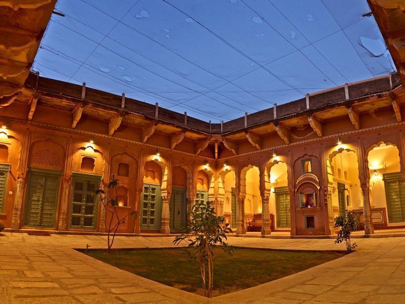 Vivaana Culture Hotel Mandāwa Exteriör bild